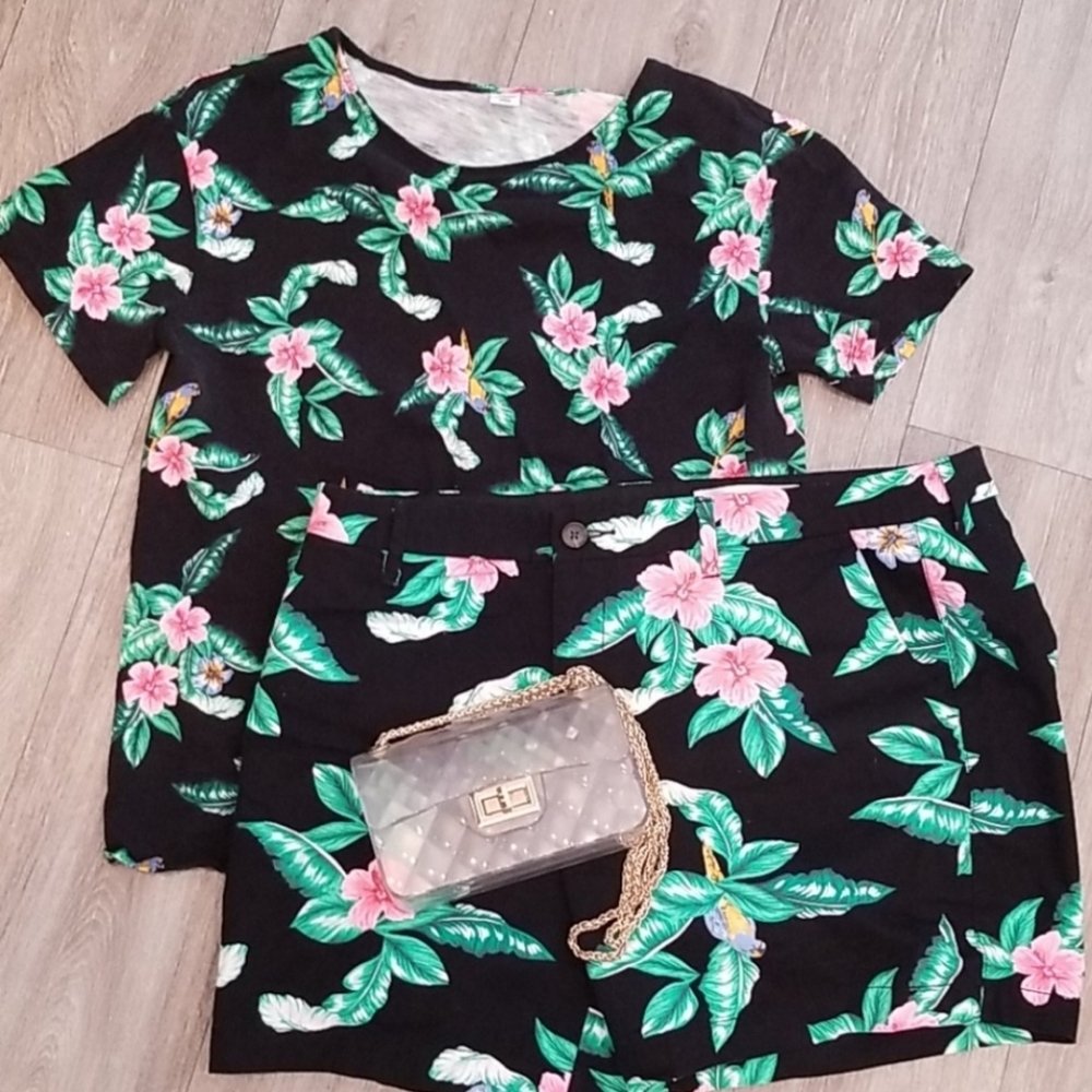 Hawaiian shirt
